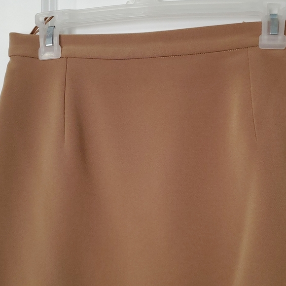 Brown dress skirt - Picture 2 of 4